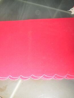 Tafeldecke rot  gebogt  1,30 x 1,60 cm - Neunkirchen Zentrum