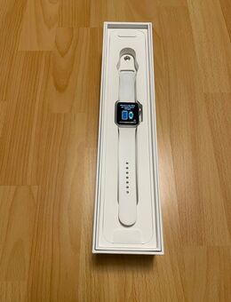 APPLE WATCH SILVER ALUMINIUM 38mm - Düsseldorf