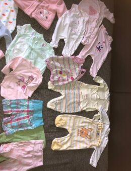 Baby Kleidung Größe 56 - Königsbach-Stein