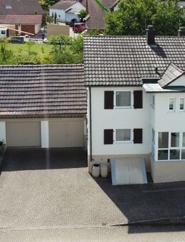 Ihr neues Zuhause - Wohnhaus mit Potenzial und optional 2 Bauplätzen - für den Käufer provisionsfrei - Friesenheim (Baden-Württemberg)