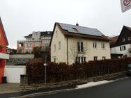 Großes Einfamilienhaus mit Garten und Garage - Kulmbach