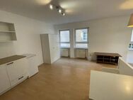 Exklusive, Frisch renovierte 1-Raum-Wohnung mit Balkon und EBK in Worms - Worms