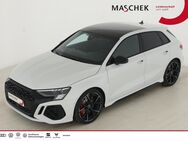 Audi RS3, 7.2 Sportback UPE 775 - b O Sport, Jahr 2022 - Wackersdorf