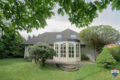 Großes Einfamilienhaus mit schönem Wintergarten in Rees-Millingen