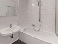 3. Etage - renoviert und bezugsfertig ab sofort - Halle (Saale)