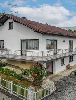 Geräumiges Einfamilienhaus im Markt Simbach - Simbach
