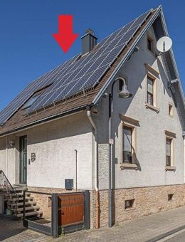 Modernisiertes Einfamilienhaus mit Terrasse und Garage in Stutensee-Spöck - Stutensee