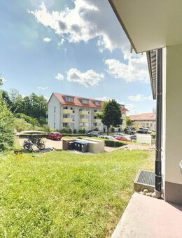 Wohnen mit Freiraum: Lichtdurchflutete 3-Zimmer-Wohnung mit Terrasse und Balkon zum Verlieben! - Freudenstadt