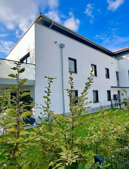 NEUWERTIGE 2 ZIM. EG-WOHNUNG - KfW 40 PLUS - GARTEN - TERRASSE - TG-STELLPLATZ - Mettenheim (Bayern)