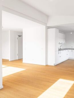 Neubau / Erstbezug. Stilvolles Penthouse mit 3 Terrassen. - München