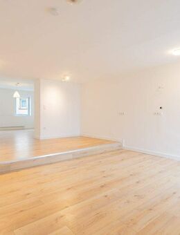 Viel Platz für gemeinsame Zeit - großzügiger Wohnbereich - Abenberg