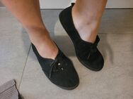 Getragene Ballerinas Schuhe Sneaker und Socken zu verkaufen Schweiß Schwitzig - Nürnberg