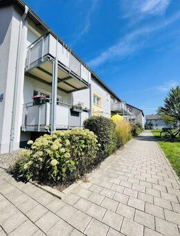 Außergewöhnliche Etagenwohnung in Kamp-Lintfort mit 3 Zimmern - Kamp-Lintfort
