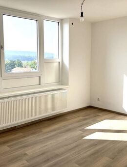 KL-Ost - Komplett renovierte 2-Zimmerwohnung mit PKW-Stellplatz - Kaiserslautern