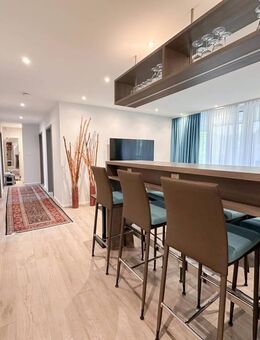 Hochwertig sanierte und vollausgestattete 6-Zimmer-Wohnung in Coburg! - Coburg