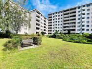 Immobilie mit Wohnrecht: Zwei-Zimmer-Wohnung mit Balkon - Berlin