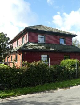 Wohnhaus aus Holz mit Lagerhalle - Alfhausen