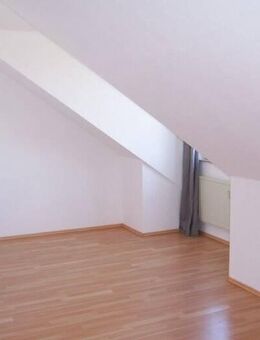 Schickes 1- Zimmer- Appartement mit schönem Bad und Einbauküche im Staddteil Kreuz - Bayreuth