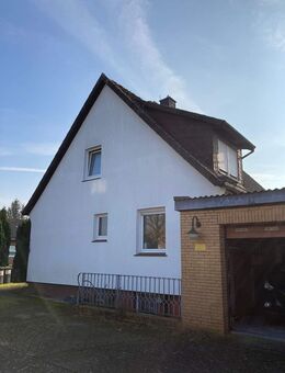 Gepflegtes Einfamilienhaus mit modernisierten Details, Garten, Terrasse und Garage in ruhiger Lage - Celle