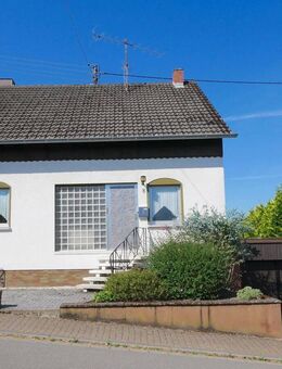 Familienfreundliches Haus mit schönem Garten in zentraler Lage von Riegelsberg - Riegelsberg