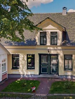 Ein Unikat in Wustrow: Saniertes Kapitänshaus in Strandnähe - Wustrow (Ostseebad)