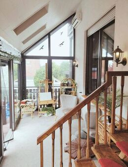 Maisonette-Wohnung mit Terrasse, Balkonen & Wintergarten, perfekt für 2 Personen mit Platzbedarf - Wackernheim