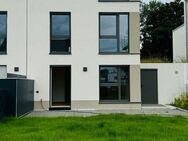 Exklusive Doppelhaushälfte mit integriertem Studio - Leben und Arbeiten unter einem Dach. - Duisburg