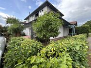 Helle Erdgeschosswohnung mit überdachtem Eingang, Terrasse und Stellplatz - Hude (Oldb)
