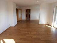 Sehr gepflegte, gemütliche und helle 3,5-Zi.-Wohnung mit Balkon in Wittlensweiler - Freudenstadt