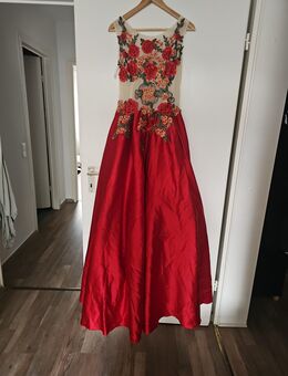 Ballkleid - Berlin Neukölln