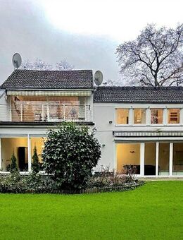 Helles Einfamilienhaus in Dahlem, teilmöbliert mit Design-Klassikern, 1.000 m² Garten, Sauna&Garage - Berlin