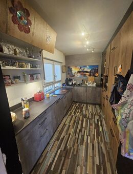 Familienglück pur: Geräumiges, zentrumsnahes Einfamilienhaus mit ELW, Schwimmbad, Whirlpool, Sauna - Schönberg (Regierungsbezirk Niederbayern)