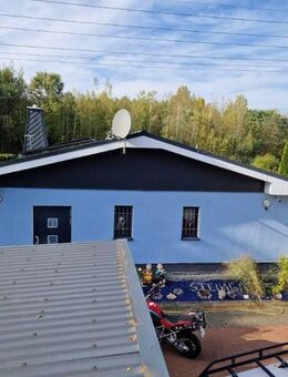 EINFAMILIENHAUS MIT WINTERGARTEN, KAMIN UND FUßBODENHEIZUNG AM RANDE VON CHEMNITZ - Hartmannsdorf (Sachsen)