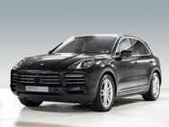 Porsche Cayenne, Soft-Close, Jahr 2020 - Stuttgart