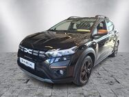 Dacia Sandero, Stepway Extreme TCe 110, Jahr 2022 - Neumünster