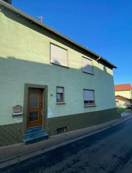 Gemütliches Einfamilienhaus - Nußbaum
