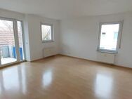 Sonnige 3-Zimmer-Wohnung mit Balkon und Tiefgaragenstellplatz - Urbach (Baden-Württemberg)