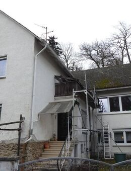 Sanierungsbedürftiges Split-Level-Haus mit Garten und Kamin im idyllischen Naturpark Taunus! - Weinbach