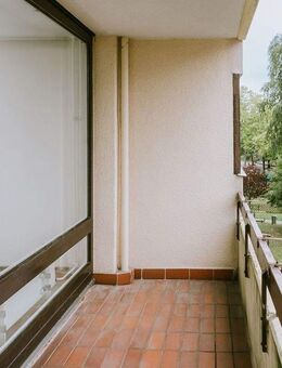 Geräumige, familiengerechte 4-Zimmer-Wohnung mit Balkon in Marienfelde Berlin - Berlin