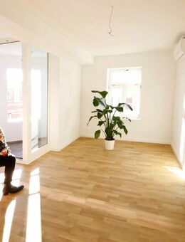 ++ Wunderschöne 3-Raum Wohnung Fußbodenheizung / Loggia / modernes Bad mit Wanne und Dusche ++ - Chemnitz