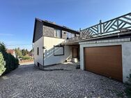 Moderne Doppelhaushälfte mit großem Garten am Planitzer Schloßpark. Sofort bezugsfrei. - Zwickau