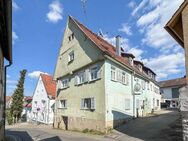 Geräumige 4-Zimmer-Wohnung in denkmalgeschütztem Altbau - Dagersheim - Böblingen