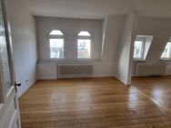 Gepflegte 3 Zimmer Stil-Altbauwohnung mit Gemeinschaftsgarten - Frankfurt (Main)