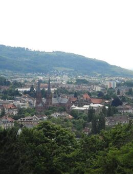 Lichtdurchflutete 3-Zimmer-Wohnung mit Fußbodenheizung und Balkon - Freiburg (Breisgau)