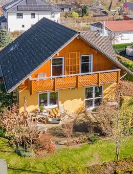 Einfamilienhaus in Fredersdorf - Inkl. Einbauküche, zwei Bädern, Rollladen, Kamin, Balkon, Carport - Fredersdorf-Vogelsdorf