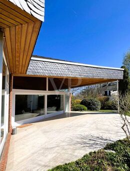 VON POLL - BAD HOMBURG: Ikonische Architektenvilla im Bauhausstil - Ellerhöhe - Bad Homburg (Höhe)