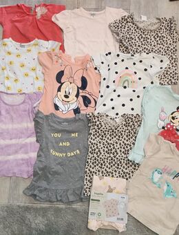 Mädchen Set T-Shirt Größe 74 - Menden (Sauerland)