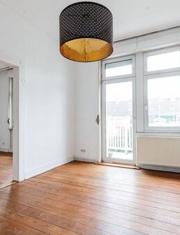 Charmante 3-Zimmer-Altbauwohnung in zentraler Lage von Wiesbaden - Wiesbaden