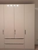 Großer Kleiderschrank- Möbel Höffner in 18119