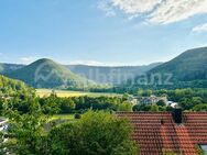 Top saniert, sofort bezugsfertig - Ihre sichere Kapitalanlage mit Panoramablick auf die Burg! - Bad Urach